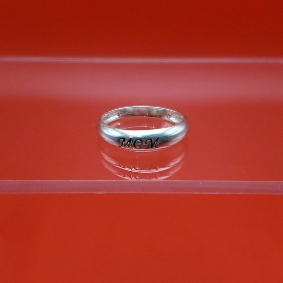 Jewelry - Size 8 925 Sterling Silver Mom Ring
